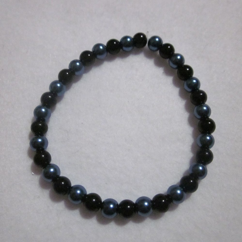 Teal and Black Stretch Bracelet.